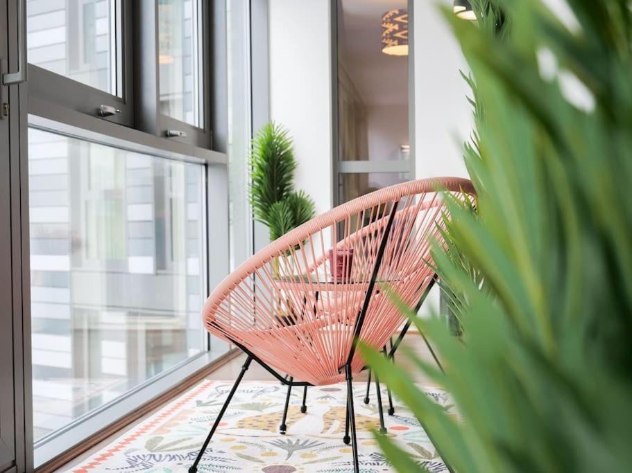 Appartement Stylish Urban Sanctuary With Parking à Londres Extérieur photo